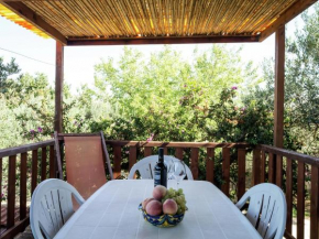 Sun drenched estate close to Sciacca just 7km from the beach